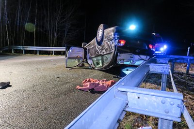 Der Fahrer wurde verletzt und kam ins Krankenhaus.