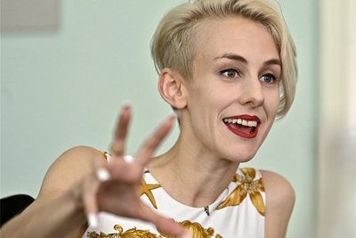 Die österreichische Kabarettistin Lisa Eckhart provoziert gern mit ihren Programmen. Im Dezember kommt sie nach Freiberg.