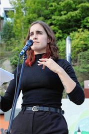 Tonia Krupinski aus Tübingen gehörte zu den Teilnehmern des Poetry Slam. ner