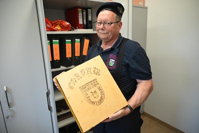 Andreas Krause ist der Chronist der Freiwilligen Feuerwehr Kleinhartmannsdorf und sammelt die Zeitdokumente.