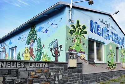 Das Kinder- und Jugendzentrum Neues Leben an der Adolf-Damaschke-Straße in Oelsnitz soll neue Sanitäranlagen erhalten. Auch ein barrierefreier Eingang ist geplant. 
