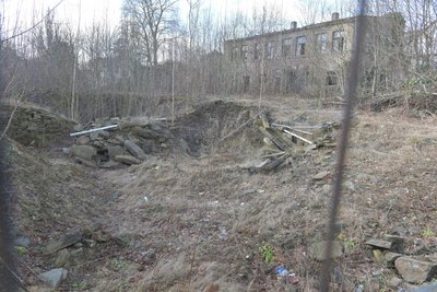 Auf dieser Brache an der Hainichener Straße 1 in Freiberg soll ein Komplex für betreutes Wohnen mit 40 Appartements entstehen.