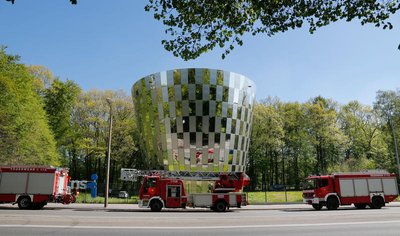 Übungseinsatz der Feuerwehr am Wasserturm an der Leipziger Straße.