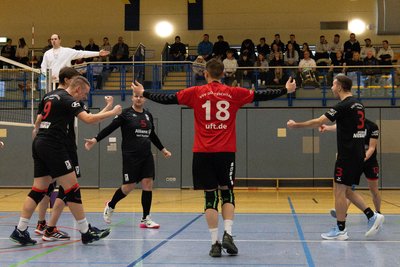 Die Auerbacher Bezirksliga-Volleyballer durften auch zum Jahresauftakt 2025 jubeln.
