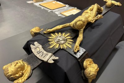 Jessas: Ein Kreuz!