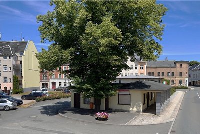 Die Bausubstanz der alten Buswarte soll zum Teil erhalten bleiben und durch eine Pergola begrünt werden.