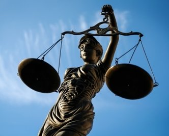 Wegen Drogenhandels ist ein Mann zu einer Bewährungsstrafe verurteilt worden. 