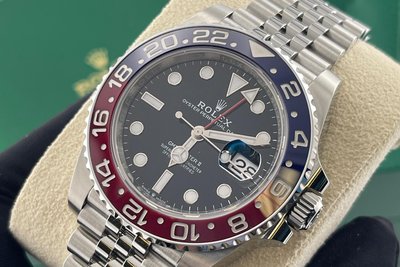 Rolex GMT-Master II (126710BRLO), Baujahre: 2018 bis heute, Material: Stahl, ursprünglicher Preis: 11.250 Euro, aktueller Preis für eine gebrauchte, gut erhaltene Uhr: 19.956 Euro.