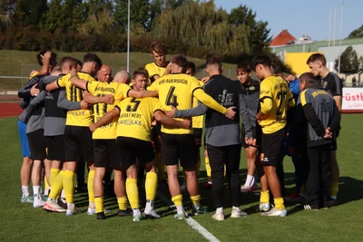 Der VfB Auerbach nach seiner ersten Saisonniederlage in Halberstadt. Das Team nimmt es sportlich.