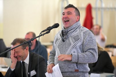 Das Kreistagsmandat ist ehrenamtlich, und jedem könne etwas dazwischen kommen, argumentierte David Rausch (Linke) zur Kreistagssitzung in Freiberg.