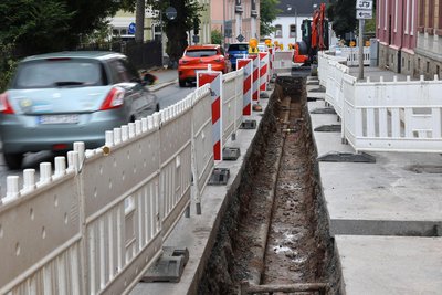 Die Baustelle auf der Erlaer Straße in Schwarzenberg bedingt ab Montag eine Vollsperrung.