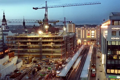 Der Bau der Galeria Kaufhof war 2001 in der Endphase.