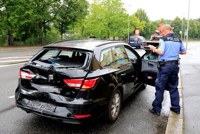 Bei einem Unfall auf der Leipziger Straße in Chemnitz sind am Samstagmorgen drei Personen verletzt worden.