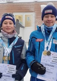 Paul Wölkerling (r.) und Sydney-Laureen Wüstling holten Medaillen nach Schwarzenberg. 