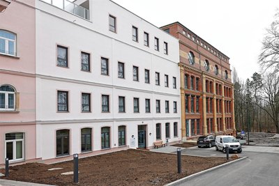Das neue Seniorenzentrum Pfefferkorn in Hohenstein-Ernstthal. Hier findet am Montag ein Themennachmittag zur Finanzierbarkeit von Pflegeplätzen statt.