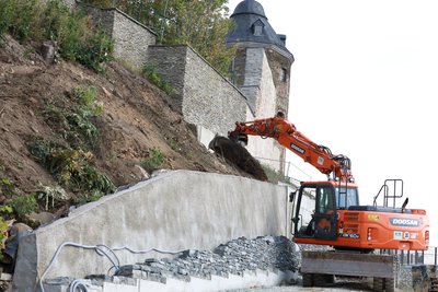 Noch sind die Arbeiten nicht an allen Wegen abgeschlossen. Diese Bereiche werden abgesperrt.