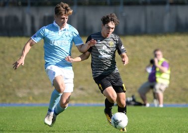 Yannic Voigt (rechts)