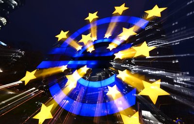 Die EZB will die internationale Rolle des Euro an den Finanzmärkten stärken.