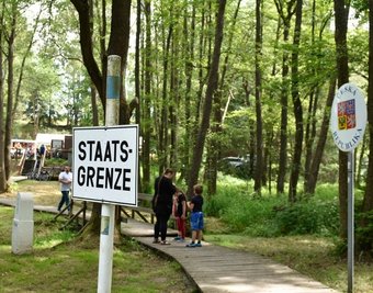 Das Dreiländereck Böhmen, Bayern und Sachsen am Kaiserhammer soll für Besucher aufgewertet werden. Dazu fanden jetzt Gespräche mit den Anrainerkommunen in Rehau statt. 