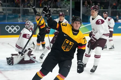 Lukas Reichel wird die Eishockey-Nationalmannschaft bei der WM verstärken.