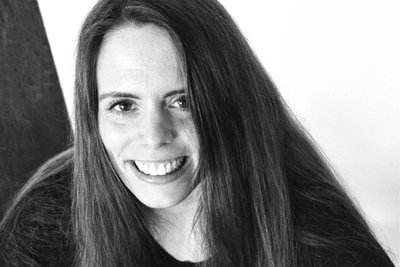 Preisträgerin Rebecca Milautzcki darf ihre Arbeit bei der Messe in Frankfurt präsentieren.