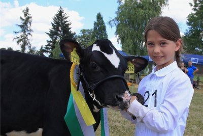 Ida Zimmermann (9) aus Mühltroff gewann gleich zwei Pokale.
