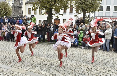 Die Prinzengarde machte ordentlich Stimmung beim Faschingsauftakt in Adorf. 