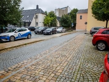 Der Parkplatz an der Unteren Badergasse soll auf Dauer als solcher genutzt werden. 
