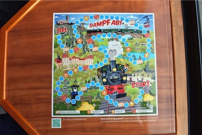 Passend zur Zugfahrt wurden Spiele wie "Dampf ab!" entwickelt.. 