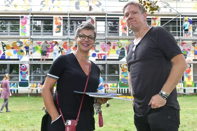 Lehrerin Anja Schmidt und Künstler Michael Fischer-Art sind seit einer Vernissage vor über 20 Jahren in der Chemnitzer Schönherrfabrik befreundet.