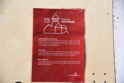 Mit einem Infoschreiben auf Deutsch, Englisch und Tschechisch informiert die Kultur GmbH über die Bauarbeiten und bittet um Entschuldigung für Einschränkungen.