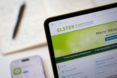 Schon mal testen statt rätseln: Im Online-Finanzamt "Mein Elster" lassen sich Rente, Mieteinnahmen oder Kapitalerträge probeweise eintragen – dann sieht man, ob eine Steuererklärung fällig wird.