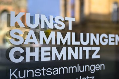 Wie viele Chemnitzer Museen gewähren die Städtischen Kunstsammlungen einigen Besuchergruppen seit Jahren freien Eintritt. Ein Gratis-Besuchstag für alle einmal im Monat ist mit Beginn des neuen Jahres weggefallen, die Eintrittspreise wurden erstmals seit Langem angehoben.