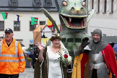 Trotz des schlechten Wetters fauchte der Drache am Samstag. 