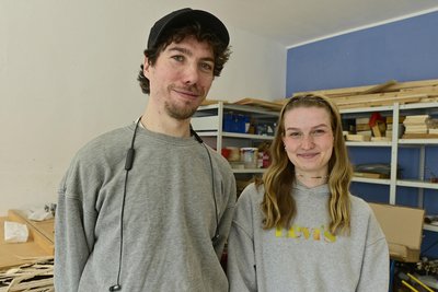 In das Projekt eingeführt und dabei begleitet wurden die Achtklässler von den KYUB-Spezialisten Zuela Niemitz und Bela Fried.