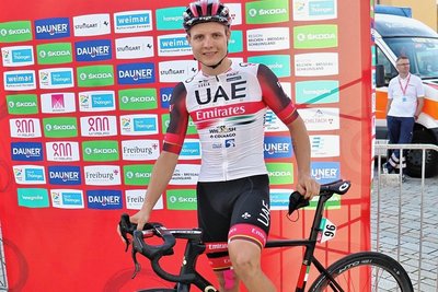 Felix Groß (UAE Team Emirates) bei der Deutschland-Tour 2022 vor dem Start in Meiningen. 
