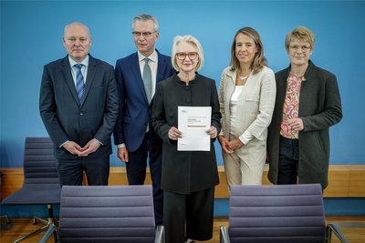 Die sogenannten Wirtschaftsweisen haben am Mittwoch ihr Frühjahrsgutachten vorgestellt.