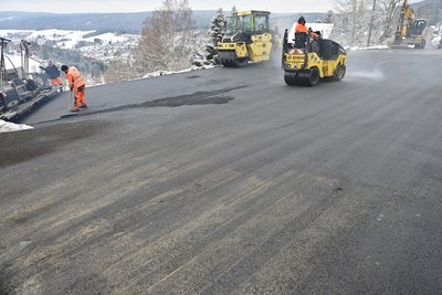 Ab Mittwoch können die Straßen am Aschberg wieder durchgängig befahren werden.