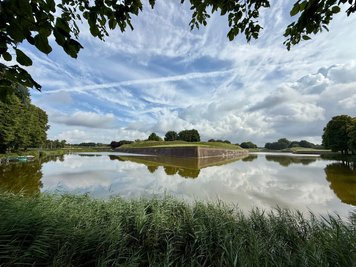 Eine der schönsten Festungsstädte in Europa: das von Wassergräben umgebene Naarden.