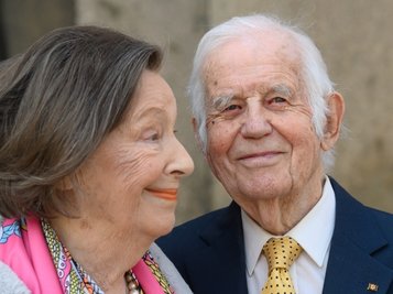 Kurt Biedenkopf (CDU), ehemaliger Ministerpräsident von Sachsen, und seine Ehefrau Ingrid Biedenkopf besuchten des Öfteren das Erzgebirge. Und das nicht nur dienstlich. 
