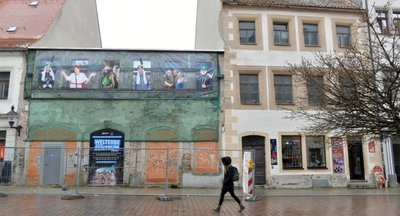 In die Petersstraße 19 (l.) und 21 sollen das Welterbezentrum und dazu passende Vereine einziehen. Das Haus rechts kam dazu, weil private Investitionspläne aufgegeben worden sind. Es bietet 120 Quadratmeter Platz pro Etage.