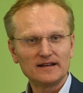 Roland Warner - Eins-Chef