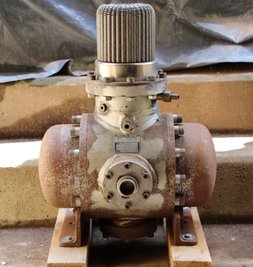 Der Heißluftmotor Ecker Stirling E-ST 3/1 war Bestandteil der Ausstellung "Alles nur heiße Luft? 200 Jahre Heißluftmotor und kein Ende", die von Mai bis November 2016 zu sehen war.