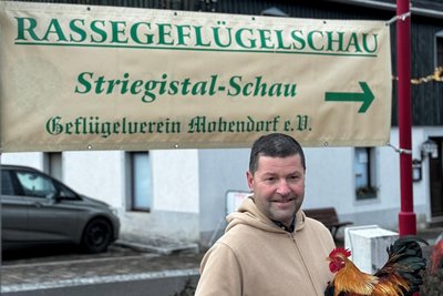 Seit 1990 hat Uwe Altmann als Vorsitzender die Geschicke des Mobendorfer Geflügelvereins in der Hand.