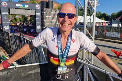 Da war die Welt noch in Ordnung: Alexander Kunze nach dem Zieleinlauf in Chattanooga Da dachte er noch, er habe die Quali für Hawaii 2026 gepackt.