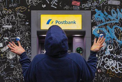 Nichts geht mehr: Fast jeder vierte Kontoüberzieher in Sachsen hatte im März sein Konto um mehr als 2000 Euro überzogen.