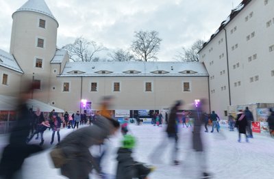 Kann das Wintervergnügen in dieser Saison im Freiberger Schlosshof stattfinden?
