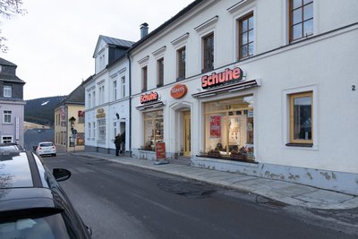 Das Schuhgeschäft im Zentrum der Touristenhochburg schließt im April.