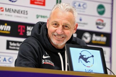 "Es geht ums Prestige": Aues Coach Pavel Dotchev. 