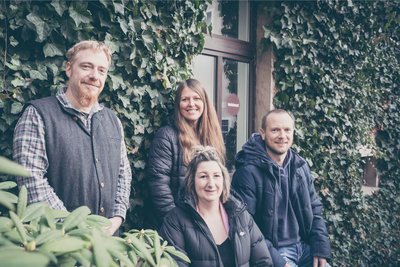 Wie werden Wählerbündnisse bei der Kommunalwahl abschneiden? In vielen Orten gibt es mehrere Wählervereinigungen, die sich zur Wahl stellen. Im Bild: Norman Schirmer, Jessica Descher, Stefanie Ebert (vorn) und Danny Schlötke von Team Stollberg und Ortsteile.